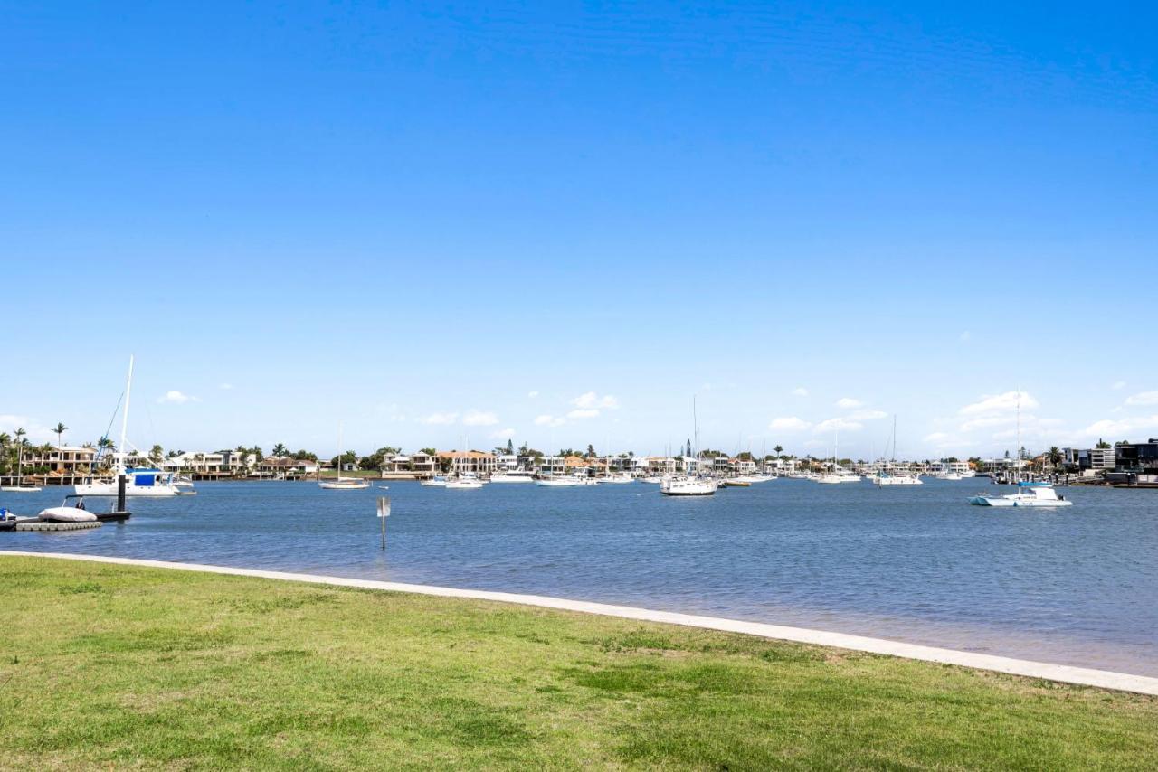 Central Motel Mooloolaba And Apartments ภายนอก รูปภาพ