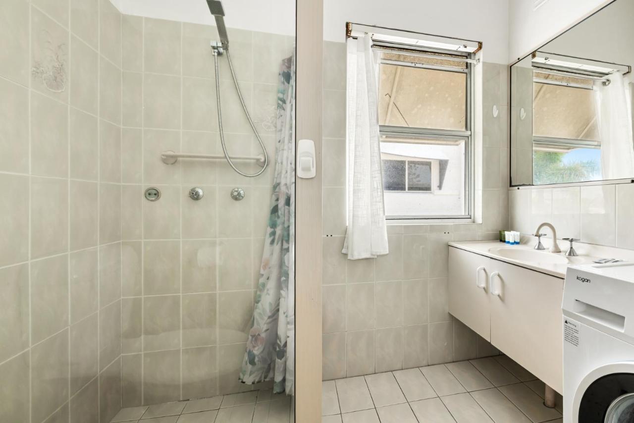Central Motel Mooloolaba And Apartments ภายนอก รูปภาพ